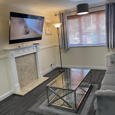 The Regency Entire 1 Bedroom Flat Accomodation Лестър Екстериор снимка