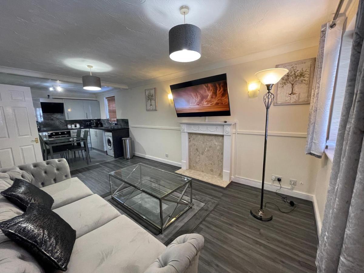 The Regency Entire 1 Bedroom Flat Accomodation Лестър Екстериор снимка
